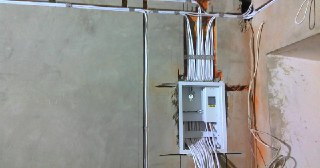 Электропроводка в доме + монтаж Северск цена от 155 руб. м.п.